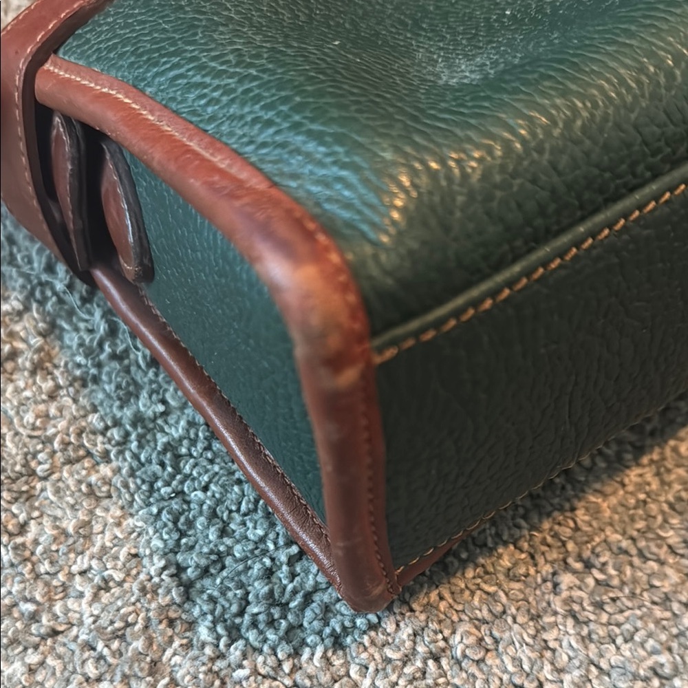Green and Brown Leather Shoulder Bag - Picture 3 of 4